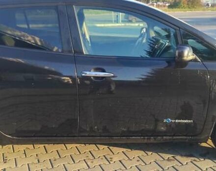 Черный Ниссан Лиф, объемом двигателя 0 л и пробегом 133 тыс. км за 6500 $, фото 3 на Automoto.ua