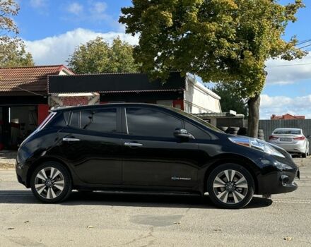 Черный Ниссан Лиф, объемом двигателя 0 л и пробегом 107 тыс. км за 7500 $, фото 2 на Automoto.ua