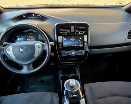 Чорний Ніссан Ліф, об'ємом двигуна 0 л та пробігом 137 тис. км за 7700 $, фото 6 на Automoto.ua