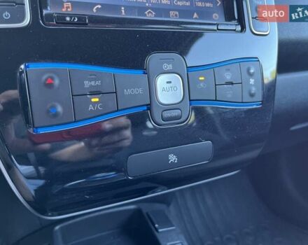 Черный Ниссан Лиф, объемом двигателя 0 л и пробегом 137 тыс. км за 8099 $, фото 23 на Automoto.ua