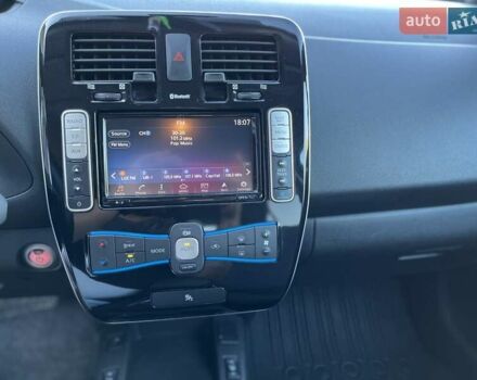 Черный Ниссан Лиф, объемом двигателя 0 л и пробегом 137 тыс. км за 8099 $, фото 21 на Automoto.ua