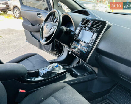 Чорний Ніссан Ліф, об'ємом двигуна 0 л та пробігом 107 тис. км за 8700 $, фото 41 на Automoto.ua