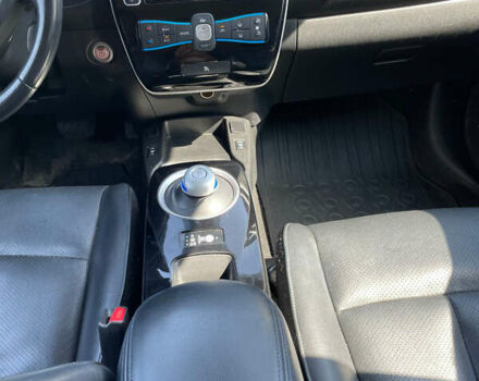 Чорний Ніссан Ліф, об'ємом двигуна 0 л та пробігом 136 тис. км за 7250 $, фото 16 на Automoto.ua