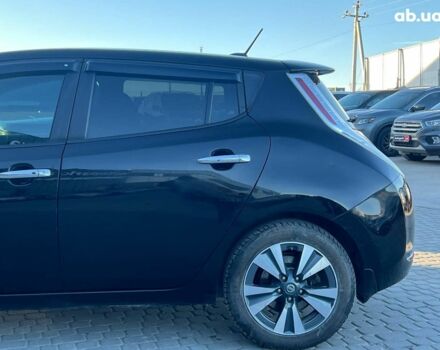 Черный Ниссан Лиф, объемом двигателя 0 л и пробегом 119 тыс. км за 7990 $, фото 3 на Automoto.ua