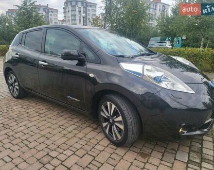 Чорний Ніссан Ліф, об'ємом двигуна 0 л та пробігом 140 тис. км за 9500 $, фото 9 на Automoto.ua