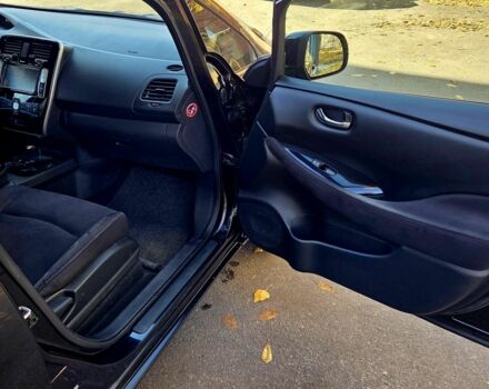 Черный Ниссан Лиф, объемом двигателя 0 л и пробегом 137 тыс. км за 7500 $, фото 7 на Automoto.ua