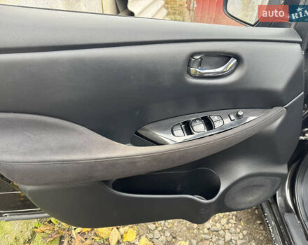 Черный Ниссан Лиф, объемом двигателя 0 л и пробегом 161 тыс. км за 7111 $, фото 19 на Automoto.ua