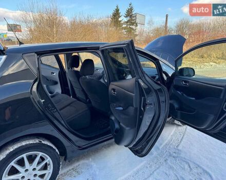 Черный Ниссан Лиф, объемом двигателя 0 л и пробегом 97 тыс. км за 6990 $, фото 16 на Automoto.ua