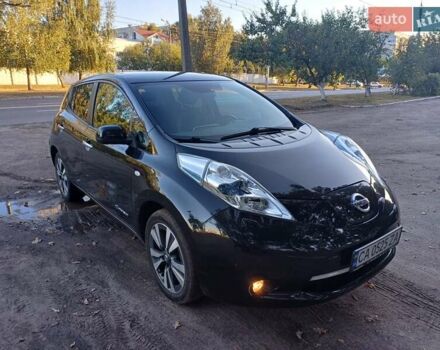 Черный Ниссан Лиф, объемом двигателя 0 л и пробегом 89 тыс. км за 8150 $, фото 15 на Automoto.ua