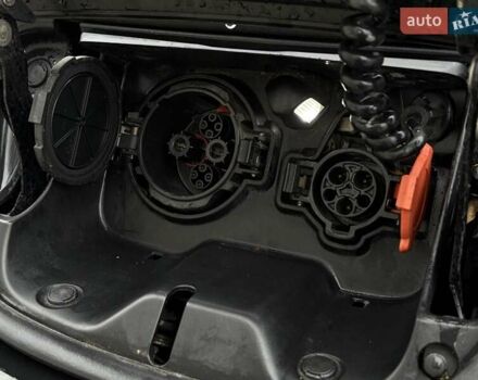 Черный Ниссан Лиф, объемом двигателя 0 л и пробегом 120 тыс. км за 6500 $, фото 26 на Automoto.ua