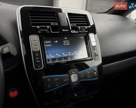 Черный Ниссан Лиф, объемом двигателя 0 л и пробегом 120 тыс. км за 6500 $, фото 39 на Automoto.ua