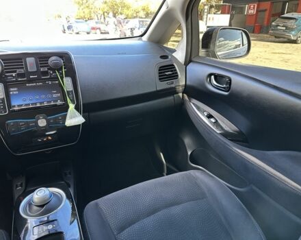 Черный Ниссан Лиф, объемом двигателя 0 л и пробегом 107 тыс. км за 7500 $, фото 12 на Automoto.ua