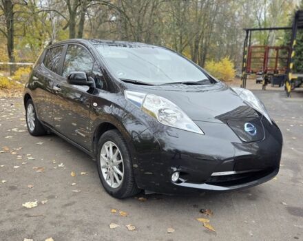 Черный Ниссан Лиф, объемом двигателя 0 л и пробегом 137 тыс. км за 7500 $, фото 1 на Automoto.ua