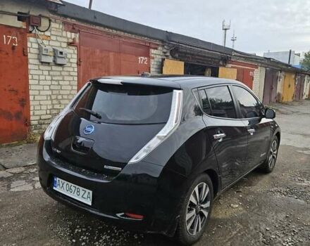 Черный Ниссан Лиф, объемом двигателя 0 л и пробегом 82 тыс. км за 7800 $, фото 7 на Automoto.ua