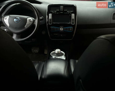 Черный Ниссан Лиф, объемом двигателя 0 л и пробегом 83 тыс. км за 8450 $, фото 11 на Automoto.ua