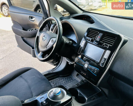 Чорний Ніссан Ліф, об'ємом двигуна 0 л та пробігом 107 тис. км за 8700 $, фото 42 на Automoto.ua