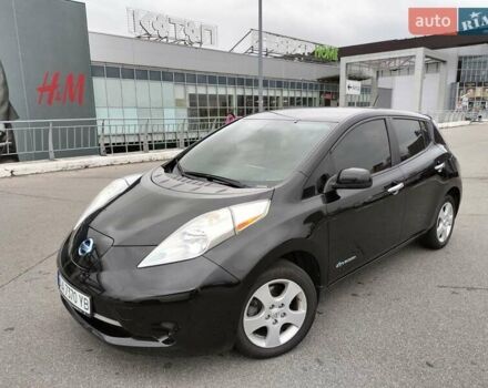 Черный Ниссан Лиф, объемом двигателя 0 л и пробегом 71 тыс. км за 9000 $, фото 7 на Automoto.ua