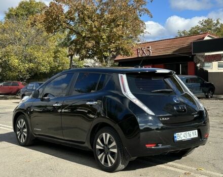 Черный Ниссан Лиф, объемом двигателя 0 л и пробегом 107 тыс. км за 7500 $, фото 4 на Automoto.ua