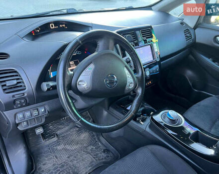 Черный Ниссан Лиф, объемом двигателя 0 л и пробегом 119 тыс. км за 7990 $, фото 15 на Automoto.ua