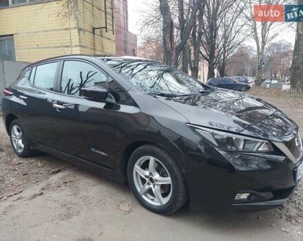 Чорний Ніссан Ліф, об'ємом двигуна 0 л та пробігом 202 тис. км за 10999 $, фото 6 на Automoto.ua