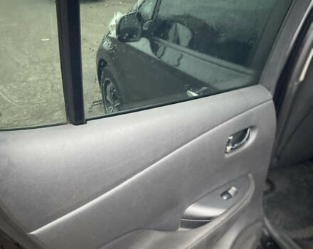 Чорний Ніссан Ліф, об'ємом двигуна 0 л та пробігом 184 тис. км за 7800 $, фото 12 на Automoto.ua