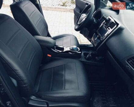 Чорний Ніссан Ліф, об'ємом двигуна 0 л та пробігом 54 тис. км за 11000 $, фото 10 на Automoto.ua