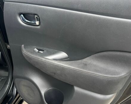 Черный Ниссан Лиф, объемом двигателя 0 л и пробегом 160 тыс. км за 5500 $, фото 19 на Automoto.ua