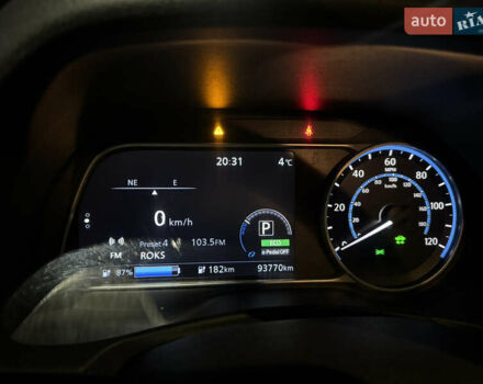 Черный Ниссан Лиф, объемом двигателя 0 л и пробегом 94 тыс. км за 12200 $, фото 21 на Automoto.ua