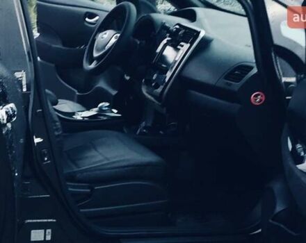 Чорний Ніссан Ліф, об'ємом двигуна 0 л та пробігом 54 тис. км за 11000 $, фото 12 на Automoto.ua
