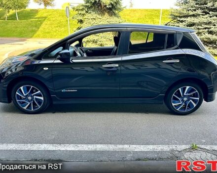 Черный Ниссан Лиф, объемом двигателя 80 л и пробегом 72 тыс. км за 8500 $, фото 1 на Automoto.ua