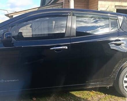 Чорний Ніссан Ліф, об'ємом двигуна 0 л та пробігом 96 тис. км за 2999 $, фото 1 на Automoto.ua