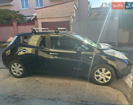 Чорний Ніссан Ліф, об'ємом двигуна 0 л та пробігом 143 тис. км за 8200 $, фото 1 на Automoto.ua