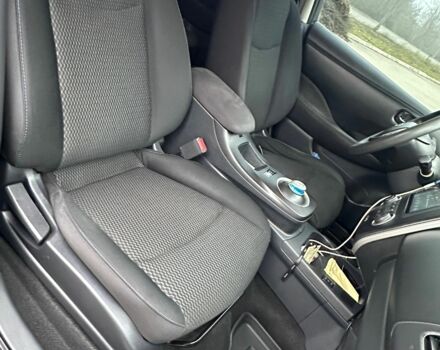 Черный Ниссан Лиф, объемом двигателя 0 л и пробегом 160 тыс. км за 5500 $, фото 12 на Automoto.ua