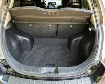 Чорний Ніссан Ліф, об'ємом двигуна 0 л та пробігом 94 тис. км за 6500 $, фото 6 на Automoto.ua