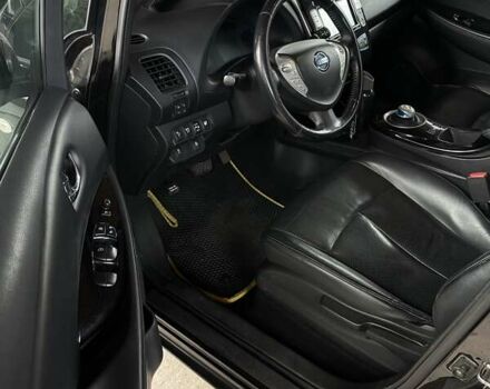 Черный Ниссан Лиф, объемом двигателя 0 л и пробегом 157 тыс. км за 8300 $, фото 3 на Automoto.ua