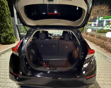 Черный Ниссан Лиф, объемом двигателя 0 л и пробегом 94 тыс. км за 12200 $, фото 10 на Automoto.ua