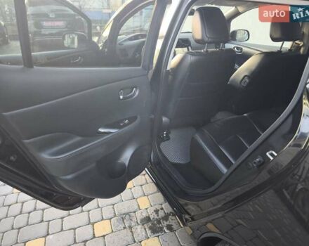 Черный Ниссан Лиф, объемом двигателя 0 л и пробегом 130 тыс. км за 7500 $, фото 25 на Automoto.ua