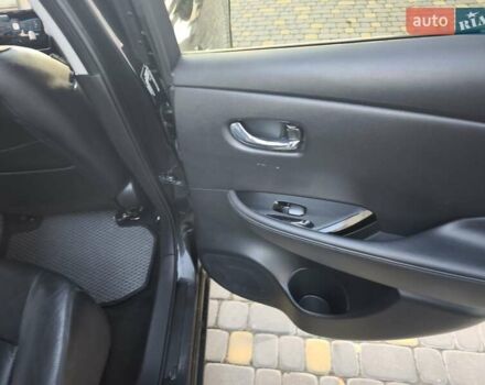 Черный Ниссан Лиф, объемом двигателя 0 л и пробегом 130 тыс. км за 7500 $, фото 19 на Automoto.ua