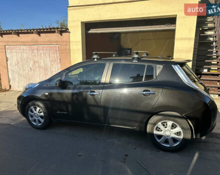 Чорний Ніссан Ліф, об'ємом двигуна 0 л та пробігом 143 тис. км за 8200 $, фото 2 на Automoto.ua