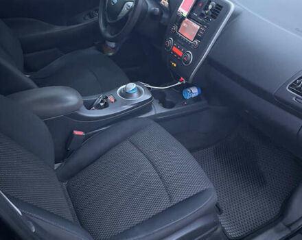 Чорний Ніссан Ліф, об'ємом двигуна 0 л та пробігом 184 тис. км за 7800 $, фото 16 на Automoto.ua