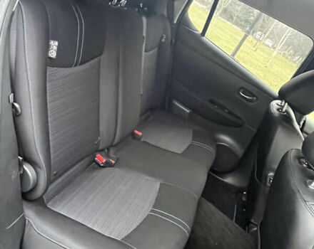 Черный Ниссан Лиф, объемом двигателя 0 л и пробегом 116 тыс. км за 12500 $, фото 15 на Automoto.ua