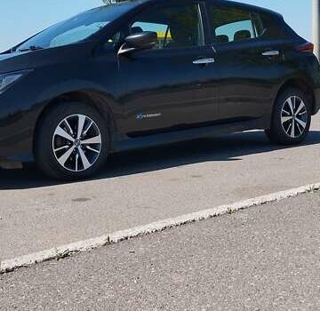 Черный Ниссан Лиф, объемом двигателя 0 л и пробегом 114 тыс. км за 11990 $, фото 20 на Automoto.ua