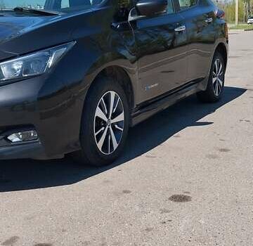 Черный Ниссан Лиф, объемом двигателя 0 л и пробегом 114 тыс. км за 11990 $, фото 17 на Automoto.ua