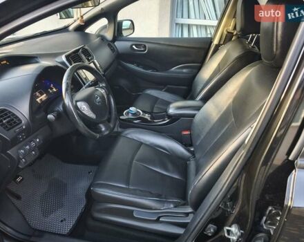 Черный Ниссан Лиф, объемом двигателя 0 л и пробегом 130 тыс. км за 7500 $, фото 27 на Automoto.ua