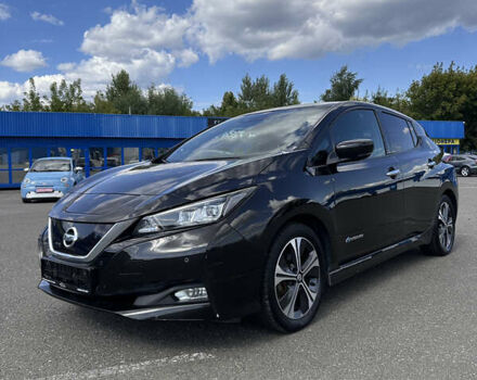 Чорний Ніссан Ліф, об'ємом двигуна 0 л та пробігом 111 тис. км за 12850 $, фото 2 на Automoto.ua