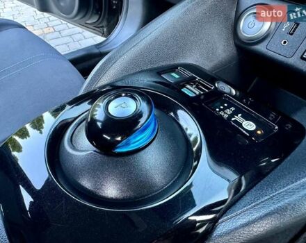 Черный Ниссан Лиф, объемом двигателя 0 л и пробегом 133 тыс. км за 11300 $, фото 47 на Automoto.ua