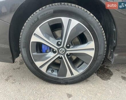 Черный Ниссан Лиф, объемом двигателя 0 л и пробегом 120 тыс. км за 11900 $, фото 16 на Automoto.ua