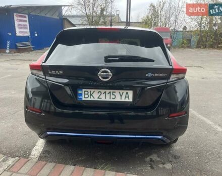 Черный Ниссан Лиф, объемом двигателя 0 л и пробегом 120 тыс. км за 11900 $, фото 10 на Automoto.ua