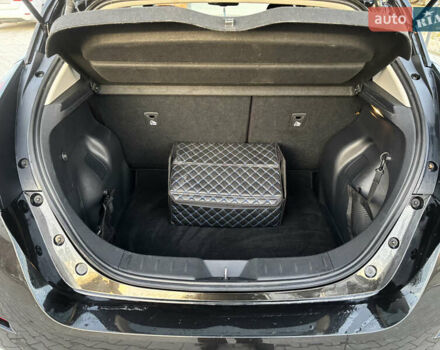 Чорний Ніссан Ліф, об'ємом двигуна 0 л та пробігом 90 тис. км за 11950 $, фото 16 на Automoto.ua