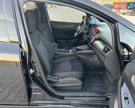 Чорний Ніссан Ліф, об'ємом двигуна 0 л та пробігом 90 тис. км за 11950 $, фото 19 на Automoto.ua